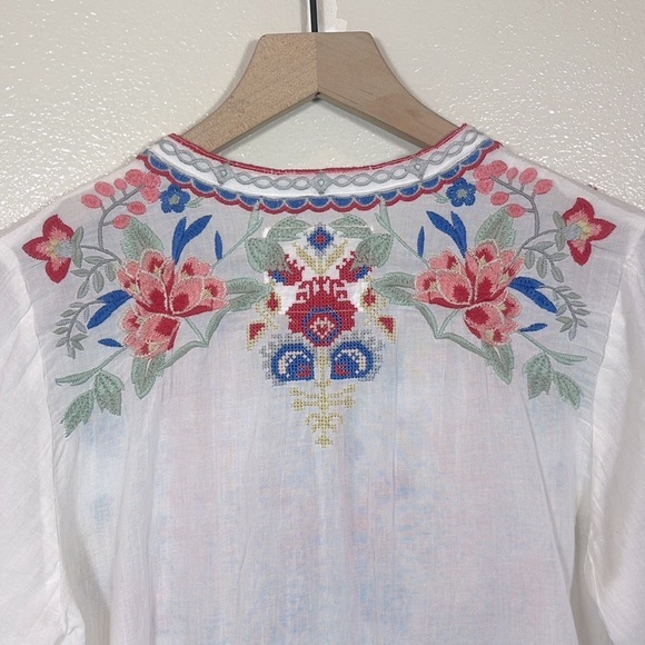 Johnny Was Biya  White Blouse with Elegant embroidery small - Picture 3 of 8